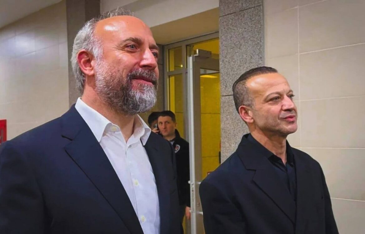Halit Ergenç ve Rıza Kocaoğlu’na Şok! ‘Yalan Tanıklık’ Davasında Gerekçeli Karar Açıklandı