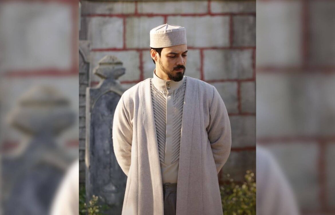 Mert Yazıcıoğlu, Kızıl Goncalar’daki Cüneyd Karakterini Övmelere Doyamadı