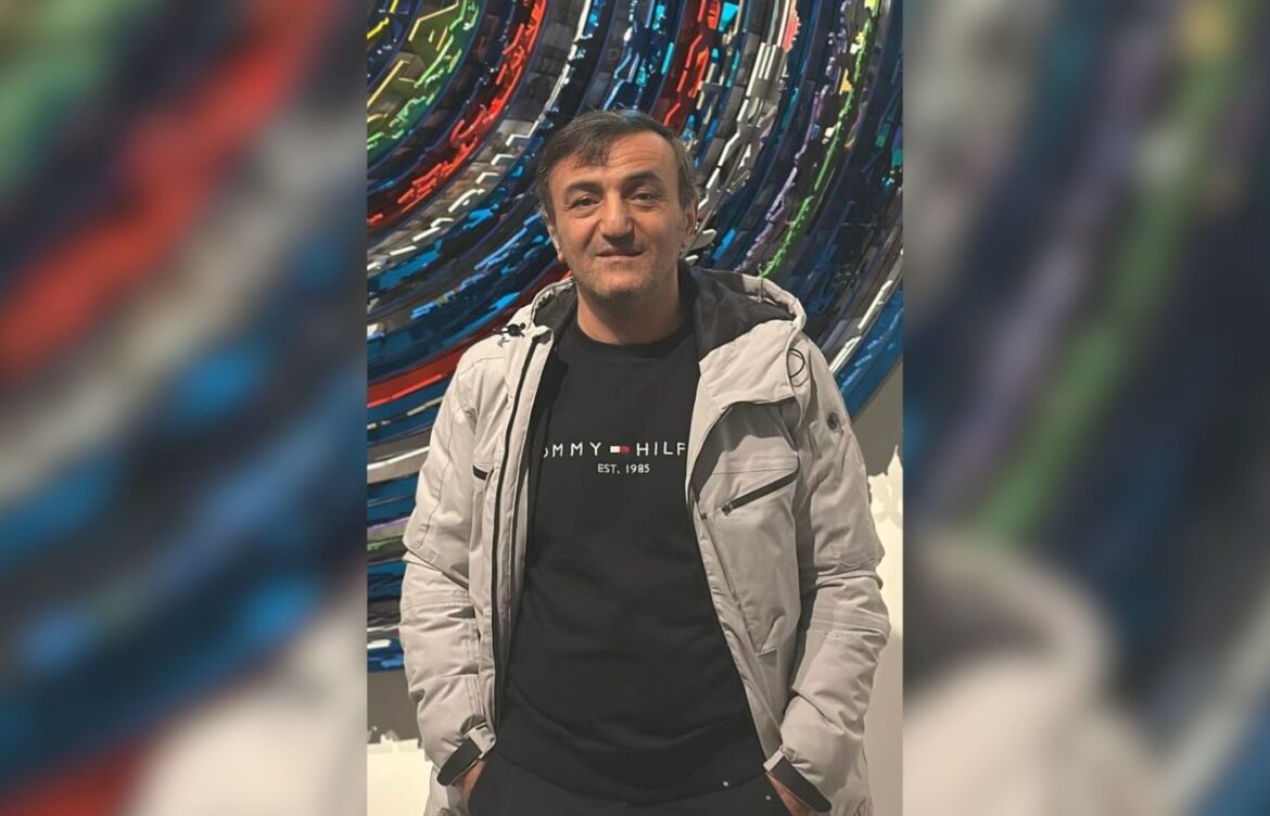 Ersin Korkut Kıvanç Tatlıtuğ’a “Teyzemin Oğlu” Dedi, Sosyal Medya Yıkıldı