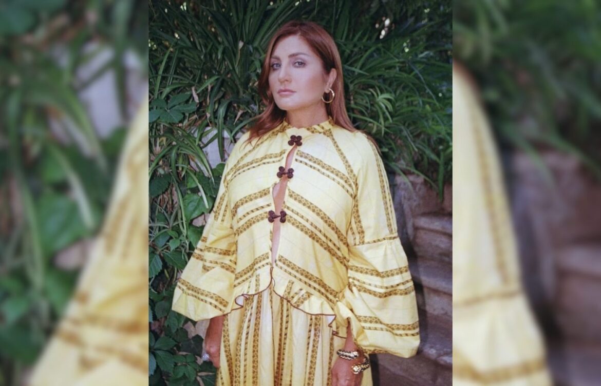 Evlilik Ne Zaman? Sibel Can ve Emir Sarıgül Tatil Dönüşü Görüntülendi!