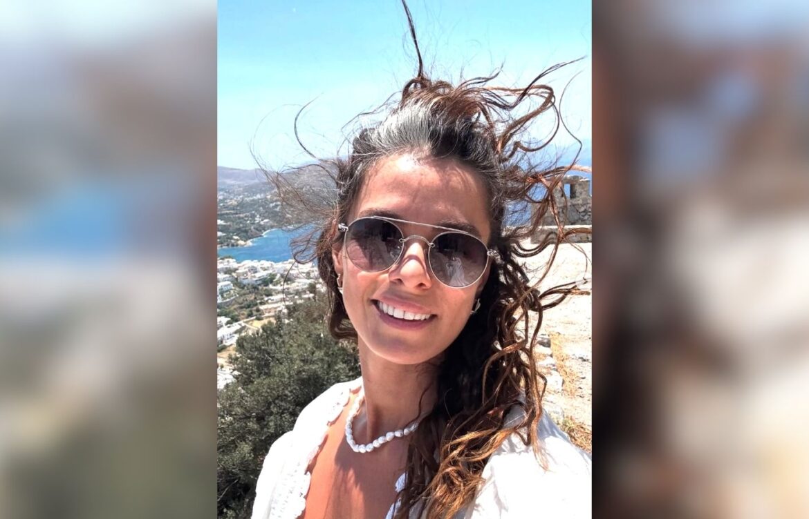 Özge Özpirinçci ve Burak Yamantürk Tatiline Çeşme’de Devam Ediyor