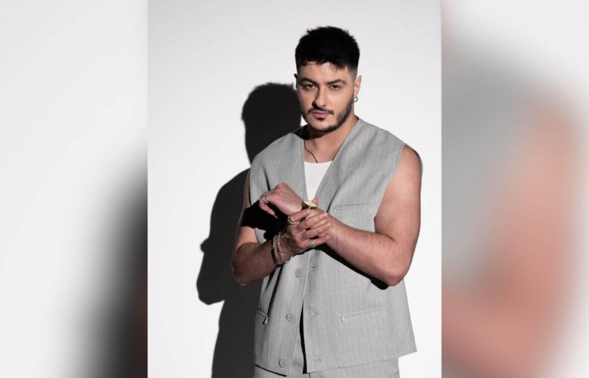 Semicenk, “İç Çamaşırı Giymeden Sahneye Çıktı” İddialarına Ne Dedi?