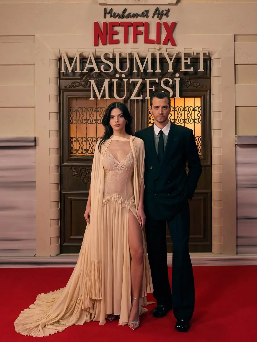 Masumiyet Müzesi Galasında O Bakışlar Olay Oldu