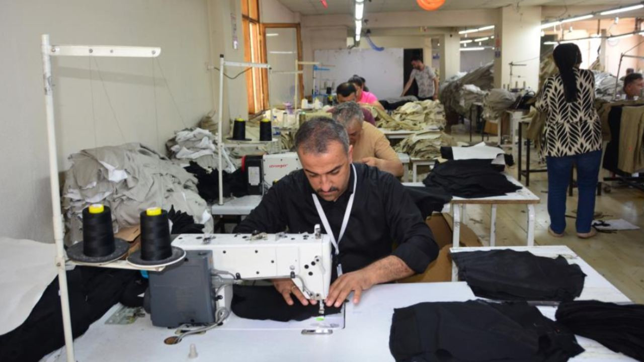 Babasının vefatının ardından başladığı mücadeleyi başarı hikayesine dönüştürdü