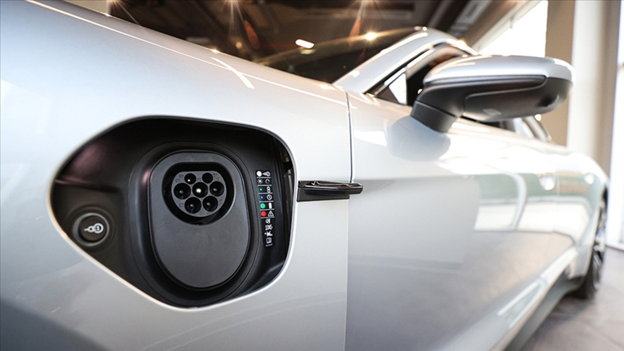 DMM açıkladı: Elektrikli araçlara kilometre vergisi mi geliyor?