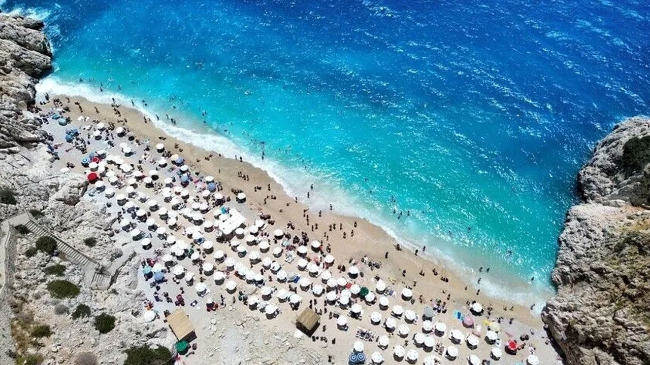 Turizmde 2027 hedefi belli oldu: 70 milyar dolar gelir, 66,6 milyon ziyaretçi