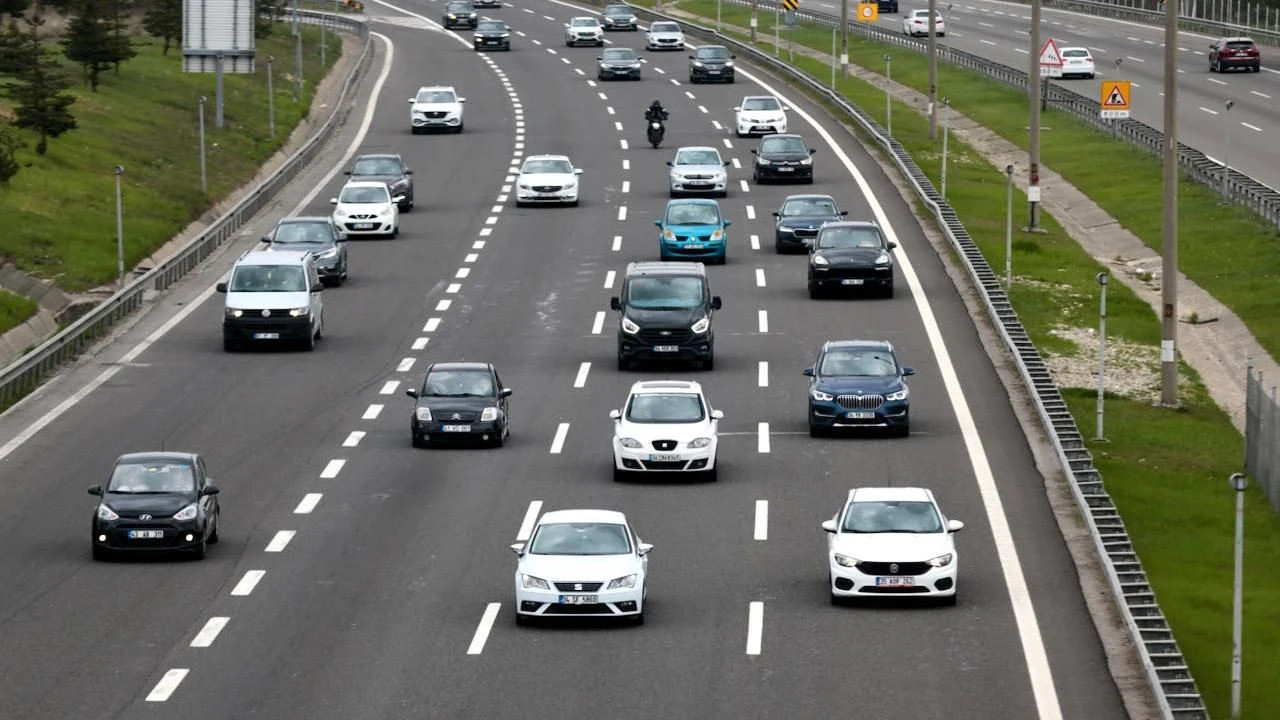 Türkiye’deki otomobillerin yaş ortalaması 14’ü aştı: Araç parkının yenilenmesi için çağrı